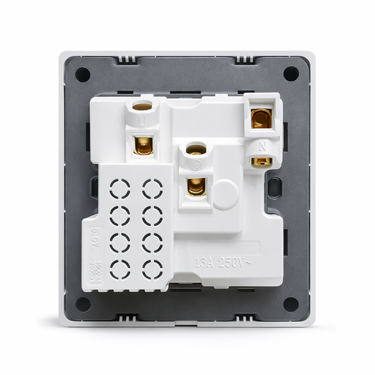 Clopal Multi Light Plug 13A USB & Type C Slots - White